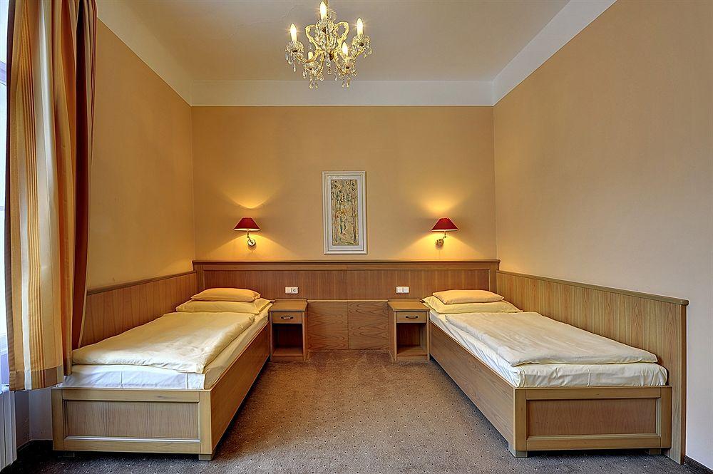 Hotel Radium Palace Jachymov Exterior photo