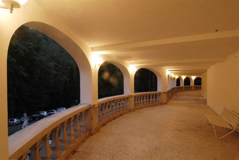 Hotel Radium Palace Jachymov Exterior photo